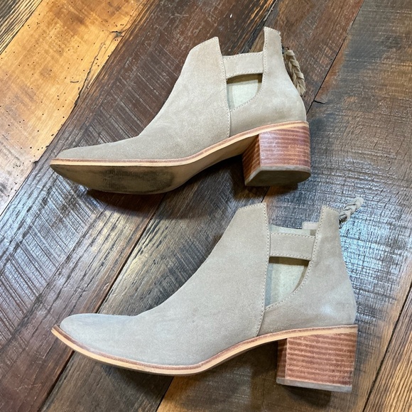 ABLE Women’s Gobal Gamboa Cutout Suede Boots Taupe Size 9 – Braided Back Zip - Picture 4 of 9